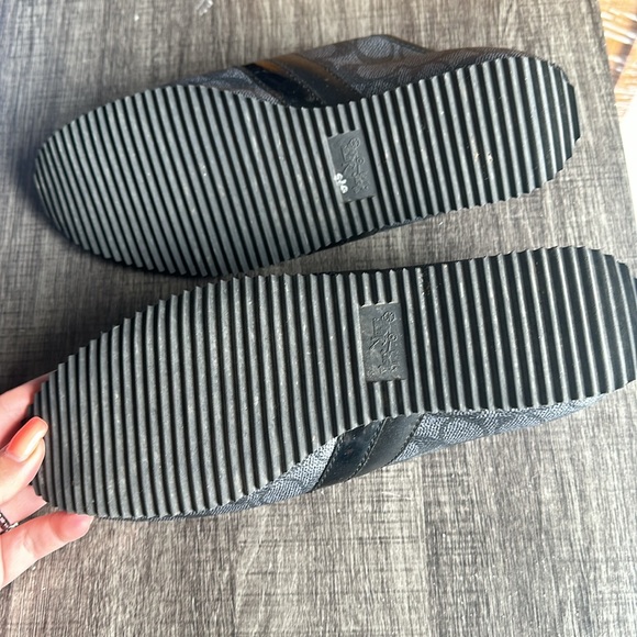 Coach shoes - Picture 3 of 6